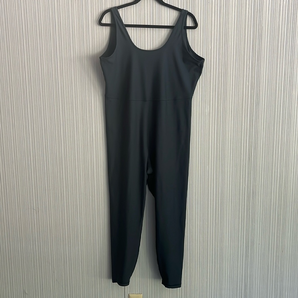 Plus size green Old Navy go-dry jumpsuit